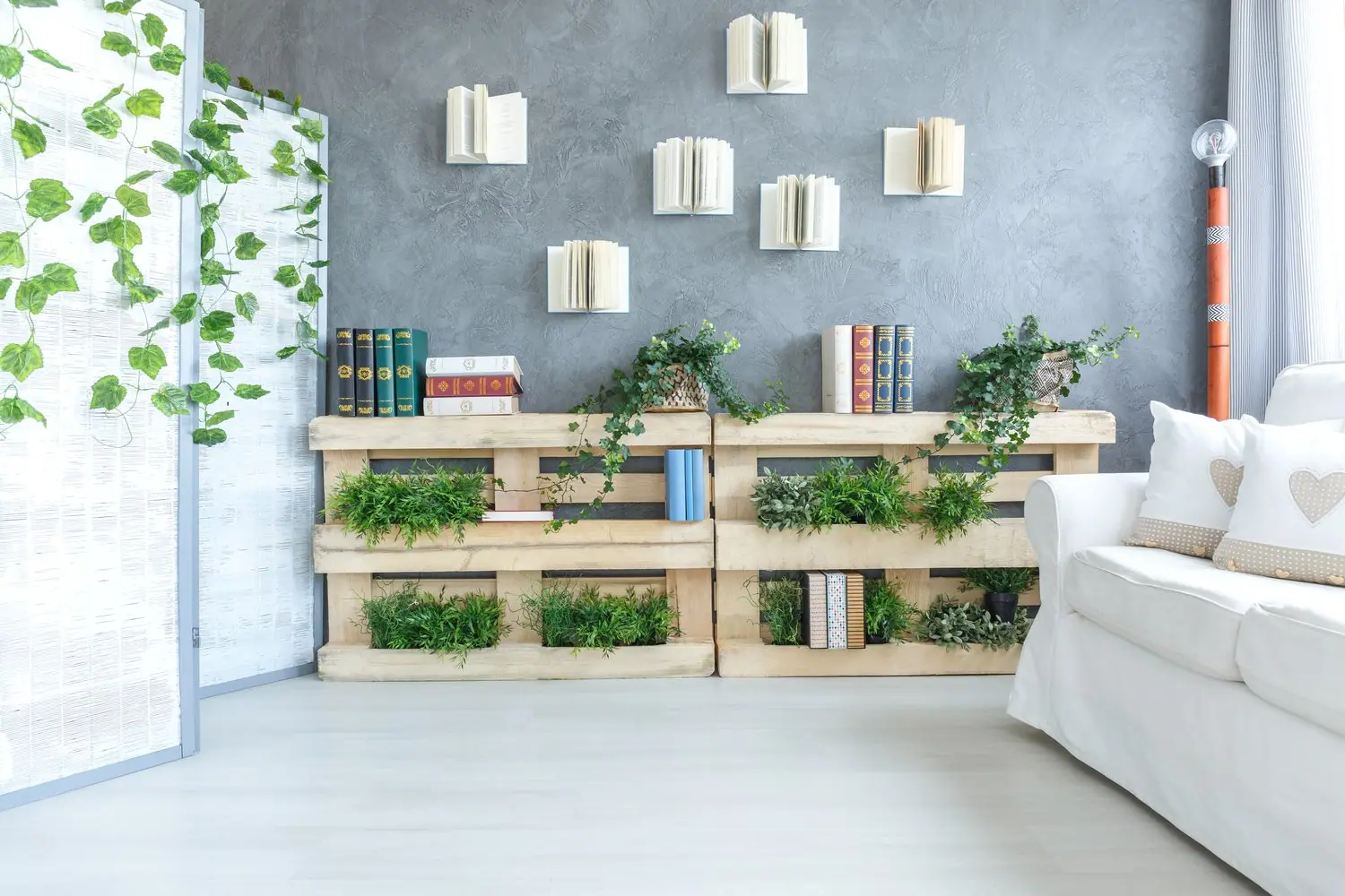 Regały z palet - DIY dla książkomaniaków